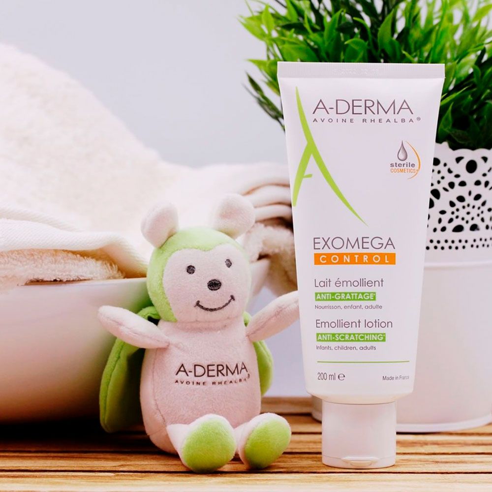 A derma exomega control leche emoliente