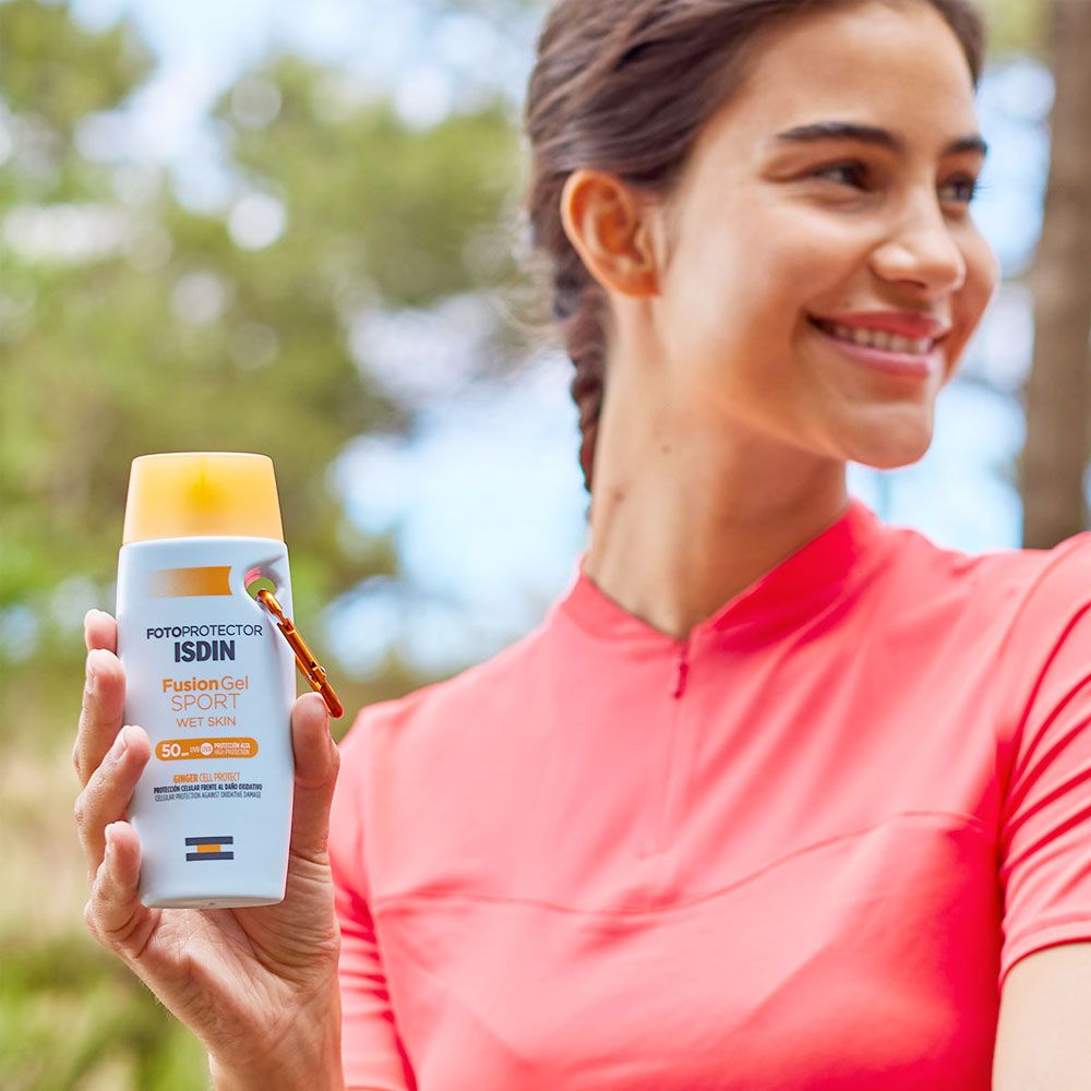 Fotoprotector Isdin Spf50+ Fusion Gel Wet Skin Sport