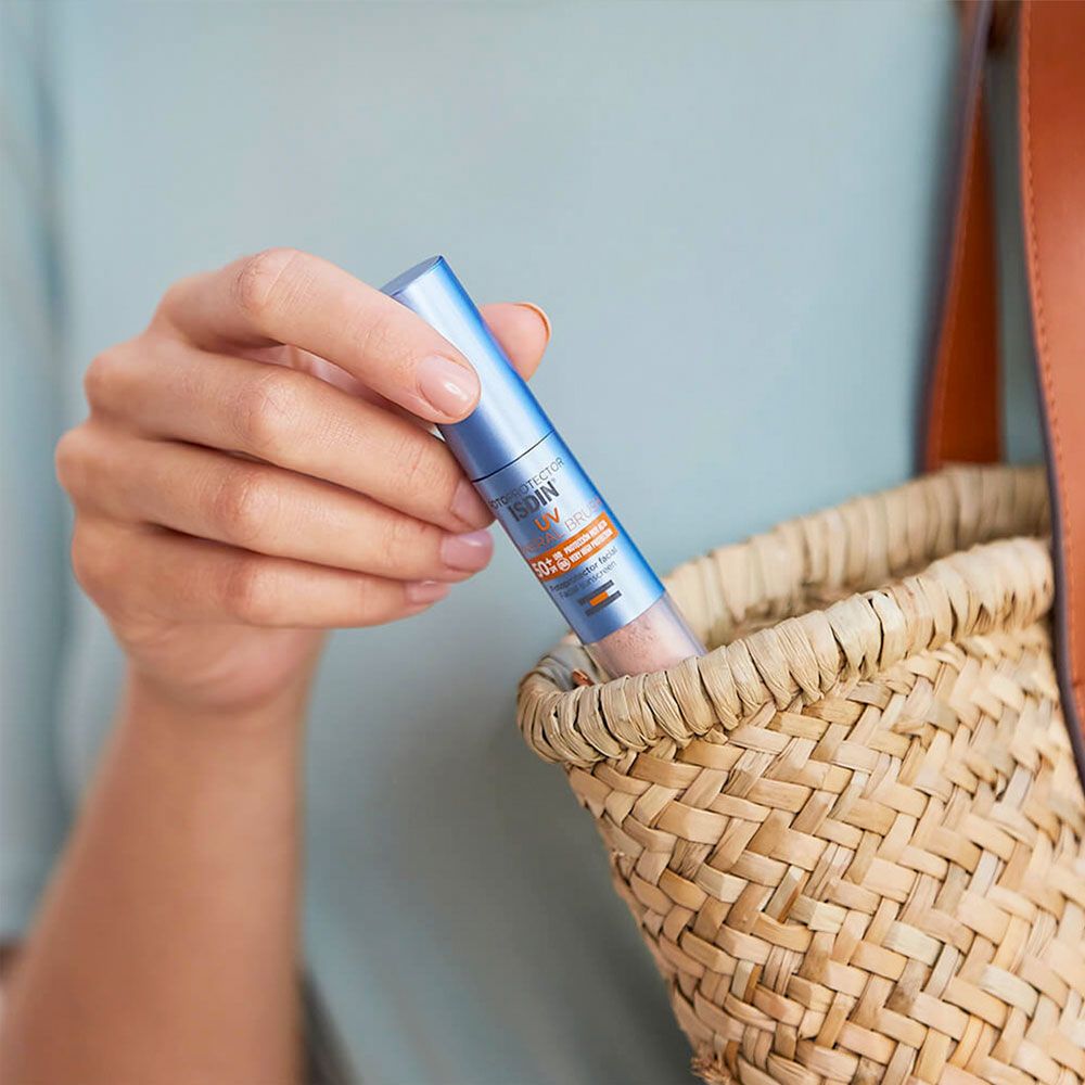 Fotoprotector isdin spf50+ uv mineral brush