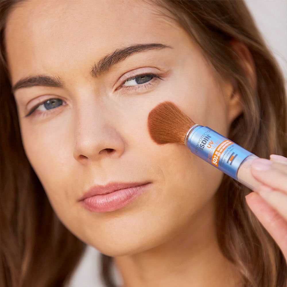 Fotoprotector isdin spf50+ uv mineral brush