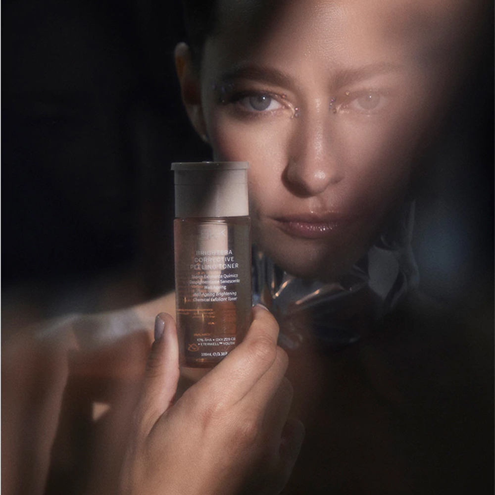 Bek Brightera Corrective Peeling Toner Facial